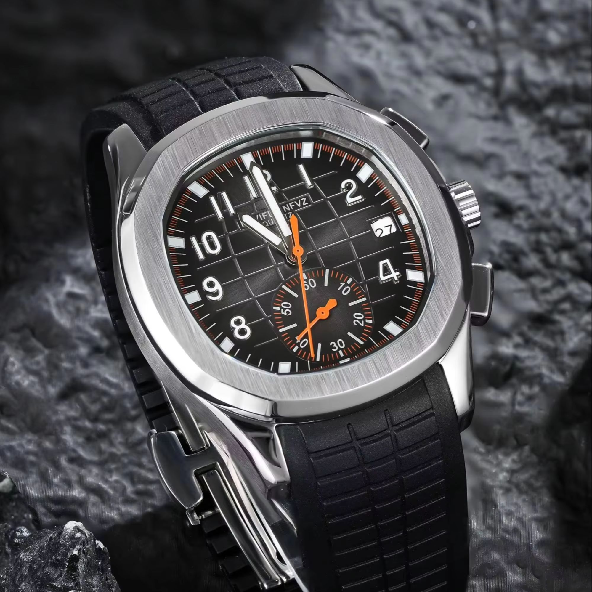40MM Men's Luxury Watch NAVIFL - Luxury Watch With Rubber Strap recension och pris